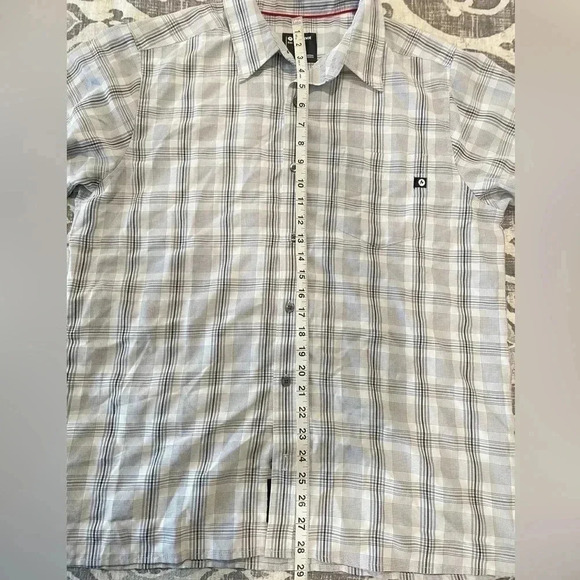 Marmot Mens Button Up Short Sleeve Shirt Size Large Black Gray Plaid Outdoor - Picture 4 of 7